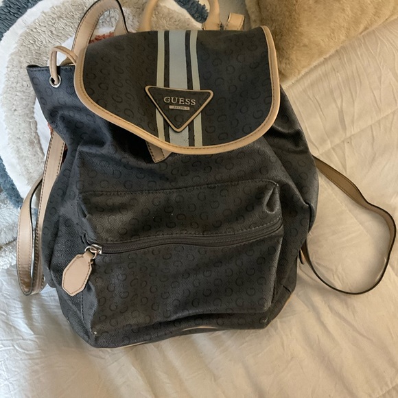 Back pack - Picture 2 of 3